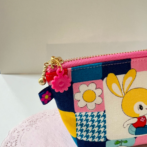 ふっくらミニポーチ☆ハニーチューン☆昭和レトロ☆レトロアニマル  