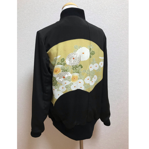 67☆黒留袖☆着物リメイク ☆レディースM☆ブルゾン☆スカジャン