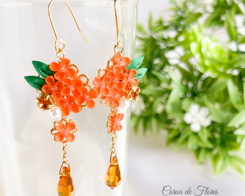 金木犀のゆれるピアス/イヤリング つまみ細工 正絹羽二重 シルク