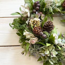 秋感じるお花たちのグリーンリース 2枚目の画像