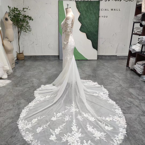 絶対後悔しない！くるみボタン 背中見せ セクシー パーティードレス