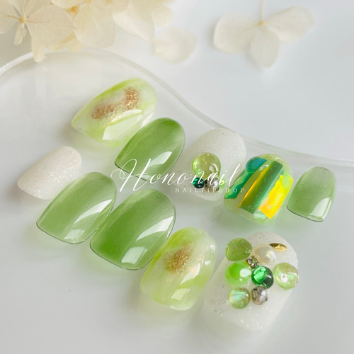 No.330 ネイルチップ　ジェルネイル　葡萄　キラキラ　うるうる　秋　果物 No.330 ネイルチップ ジェルネイル 葡萄 キラキラ うるうる 秋