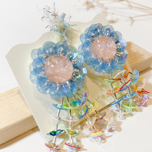 イヤリング 大ぶり ビーズ 刺繍 スパンコール プレゼント クリスマス