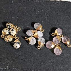 天然石 ローズクォーツ オーバル チャーム 2個 カン付き パーツ 4枚目の画像