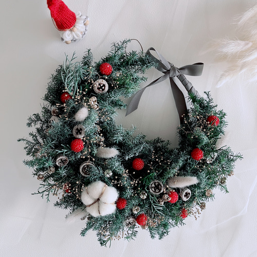 クリスマスリース◇ふわふわ三日月リース・グレーリボン アート