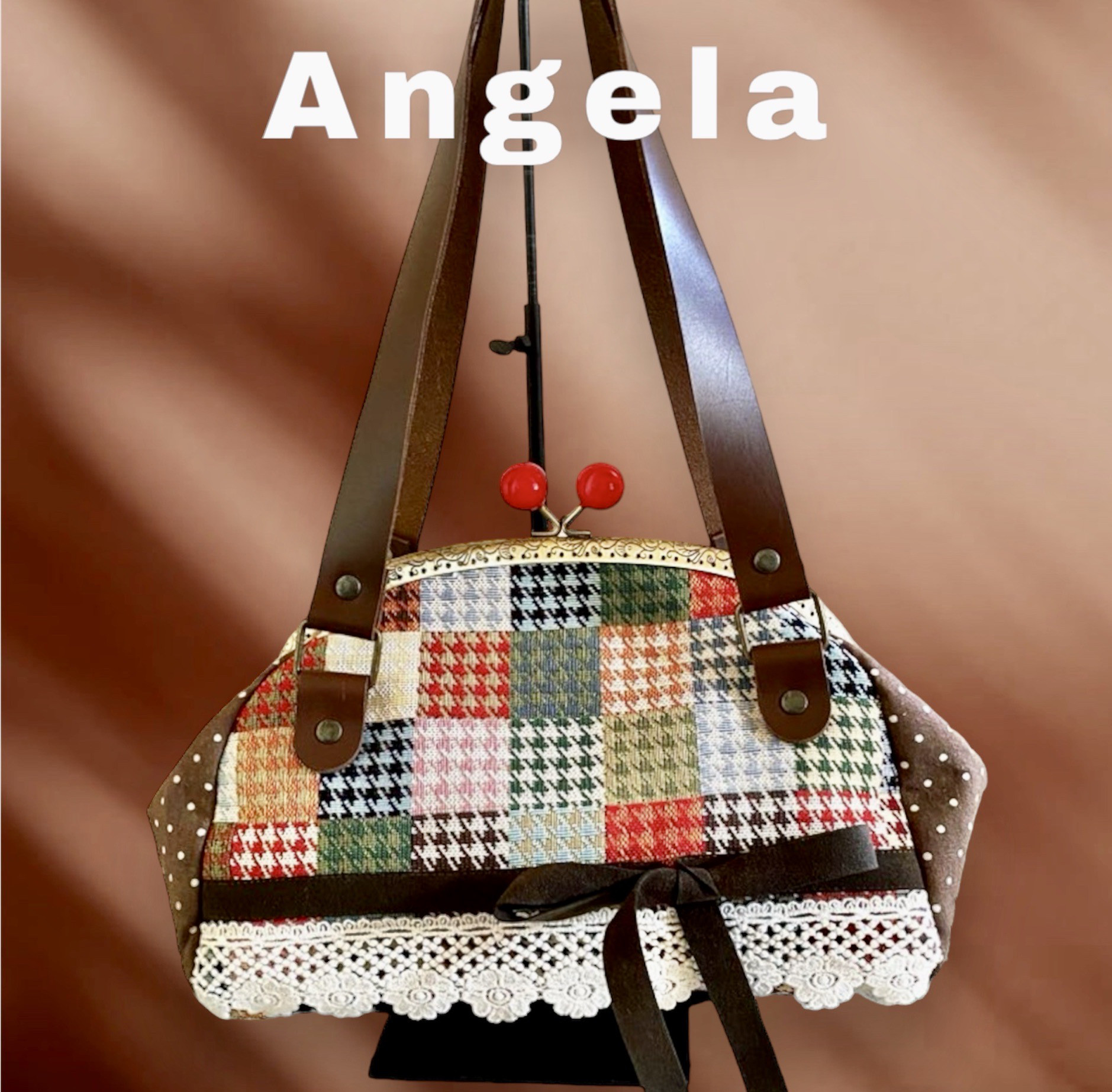 『秋の新作』オランダゴブラン織り千鳥格子ボックステェックとファーのあめ玉がま口バッグ