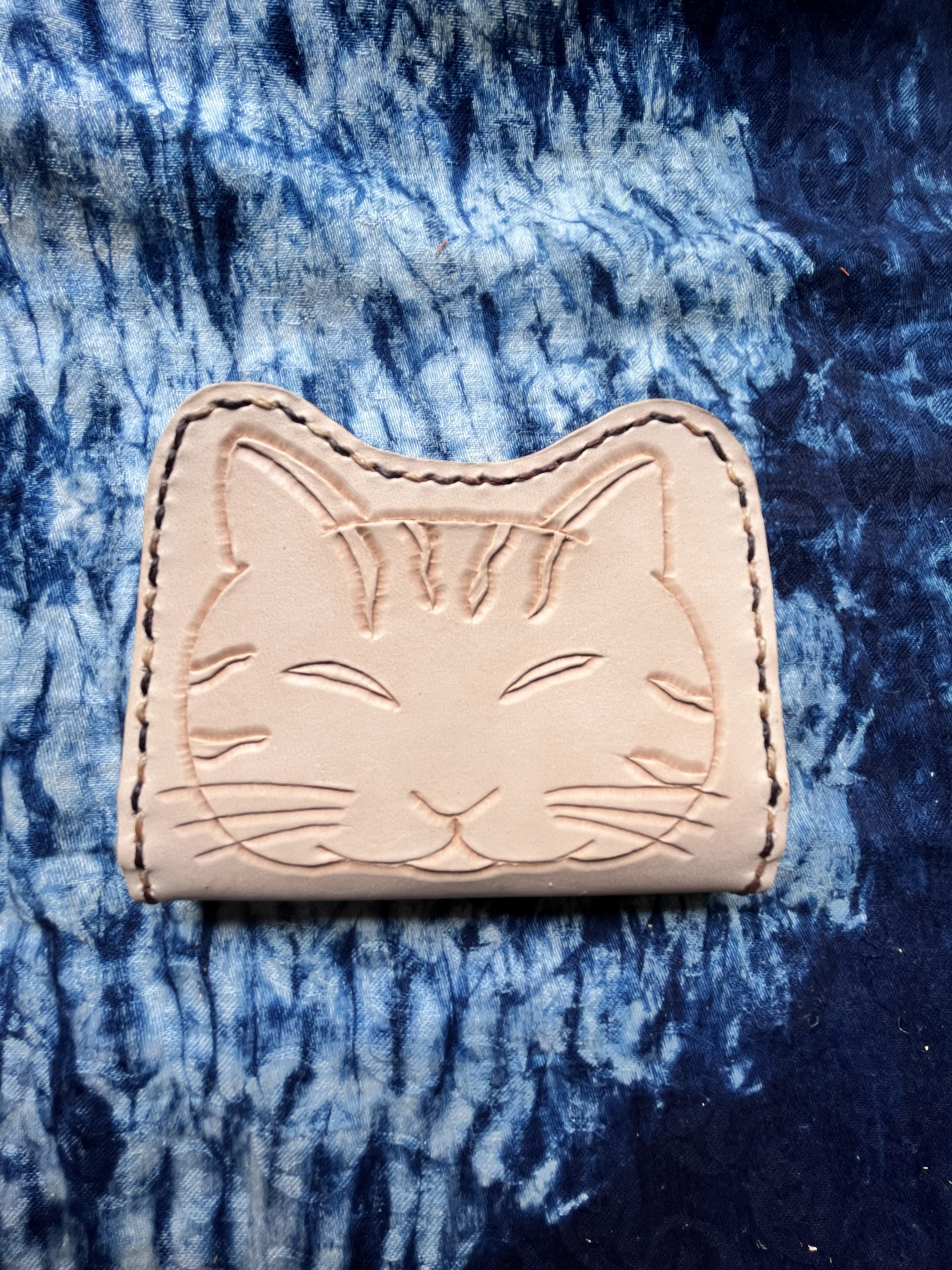 革のカードケース(名刺入れ)(猫)