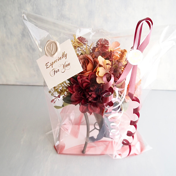 秋色ローズと小花が溢れるナチュラルアレンジメント 18枚目の画像