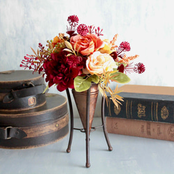 秋色ローズと小花が溢れるナチュラルアレンジメント 2枚目の画像