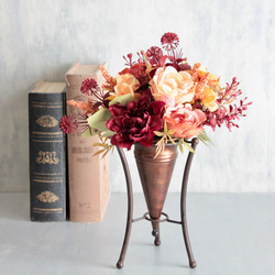 秋色ローズと小花が溢れるナチュラルアレンジメント 12枚目の画像