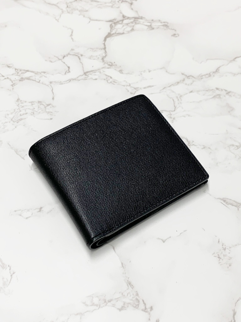 日本製　カウレザー　牛革　エンボス　上質　ミドルウォレット　財布　札入れ