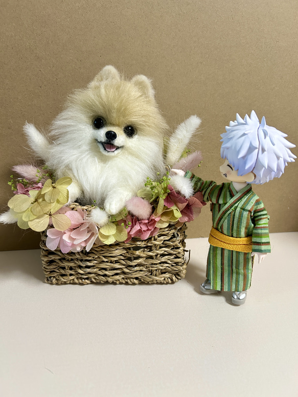 羊毛フェルト ニコニコポメラニアンのバスケット