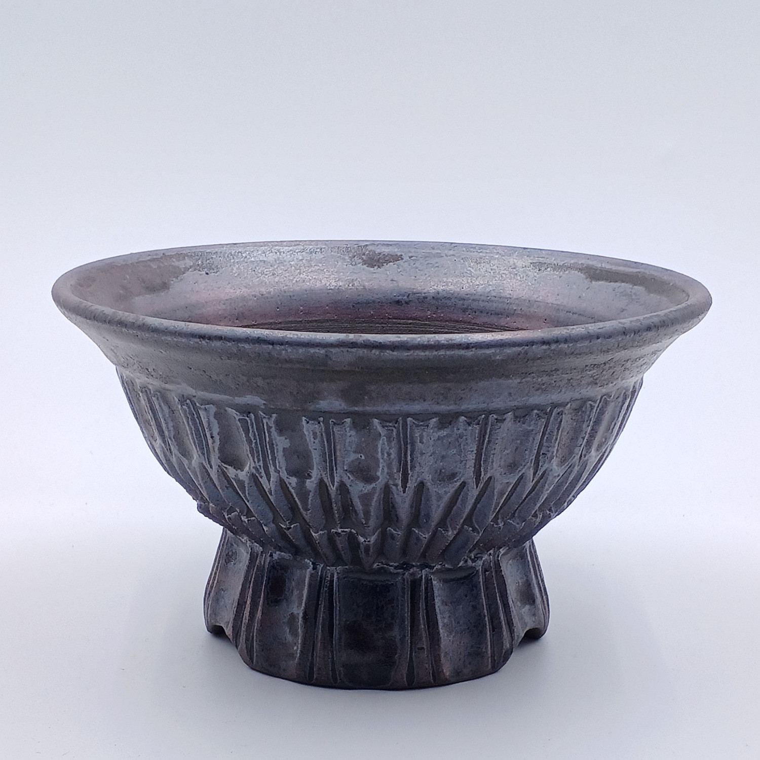 5.5号　BsLab の植木鉢 B-11 (炭化焼成・窯変・鉄釉・彫文・金属光沢）