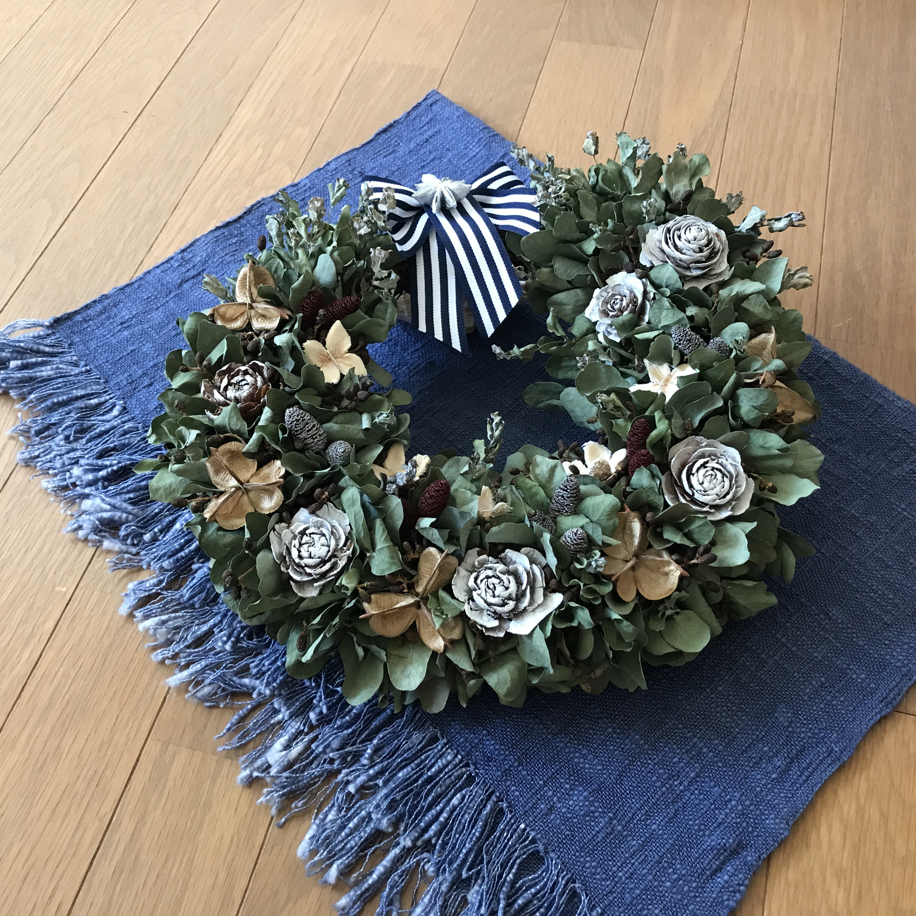 《新作》️ドライナッツとユーカリドライのお洒落なグリーンリース30cm