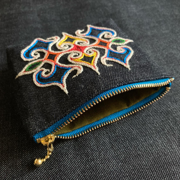 アイヌ刺繍ポーチ（受注生産） ポーチ kaerura 通販｜Creema(クリーマ 