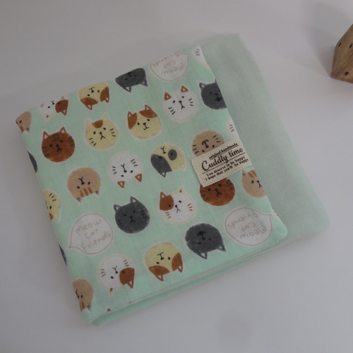 30㎝角*8重やわらかガーゼハンカチ*1枚*ハンドメイド 30㎝角*Flower*1*8重やわらかガーゼハンカチ*1枚