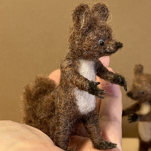 m*u様 riboさま羊毛マスコットアーティストベア作家りすリスボン