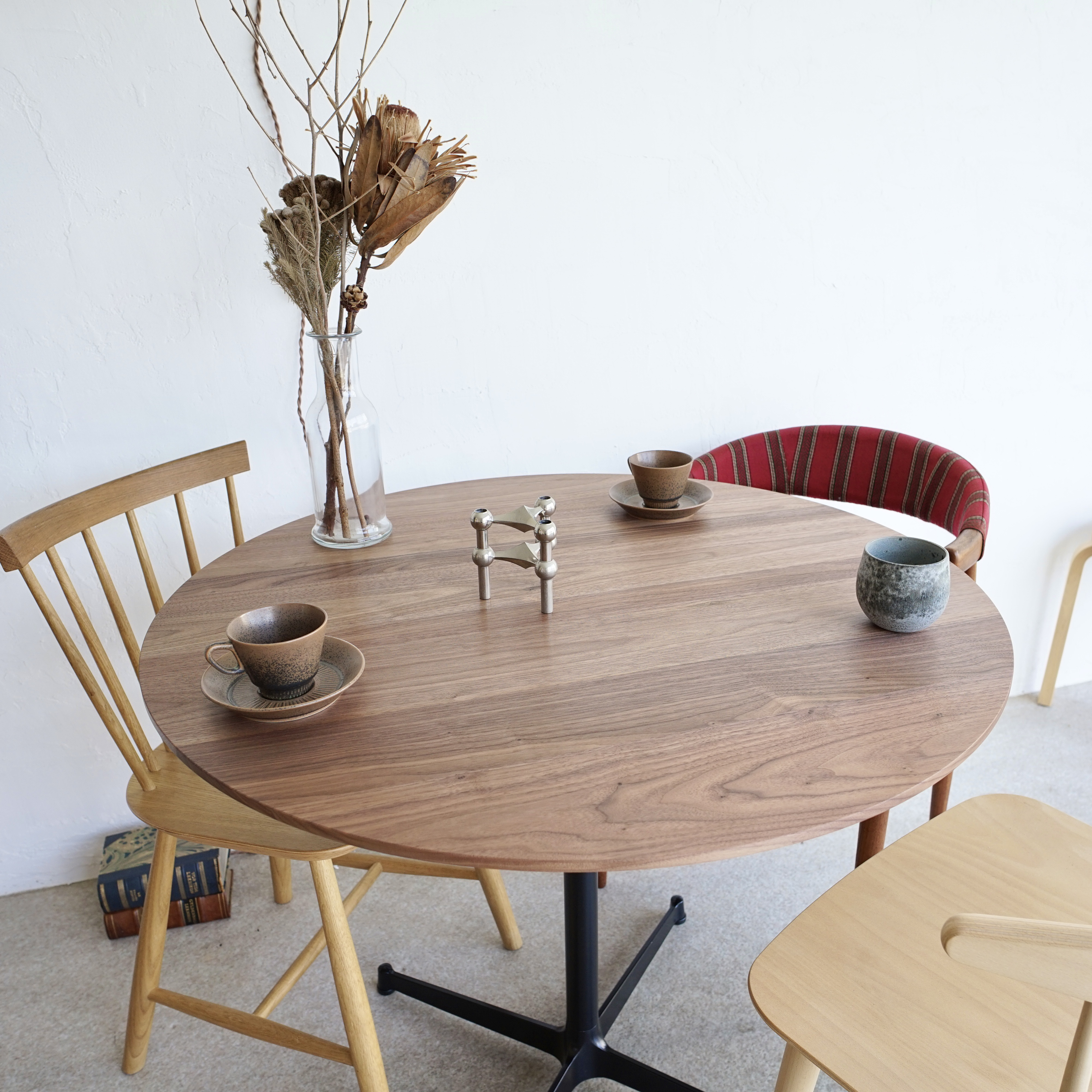 天然木オーク無垢材使用　ラウンドテーブル90cm