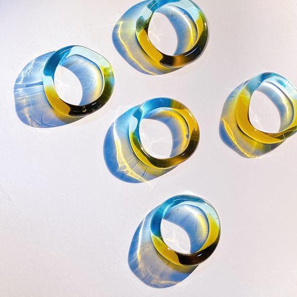 melt（blue×brown）　ガラスのリング 2枚目の画像