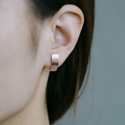 スタッドピアス｜ループ  純銅　無垢アクセサリー　小ぶり　銅ブレスレット 5枚目の画像