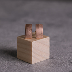 スタッドピアス｜ループ  純銅　無垢アクセサリー　小ぶり　銅ブレスレット 2枚目の画像