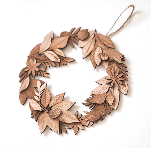 【ハンドメイド】木の実リース　インテリアオブジェ　額 ハンドメイド】木の実リース インテリアオブジェ 額