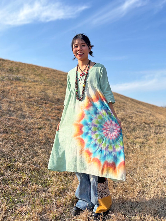 タイダイ染め ロングワンピース Hippies Dye最新作 優しく淡い緑色に