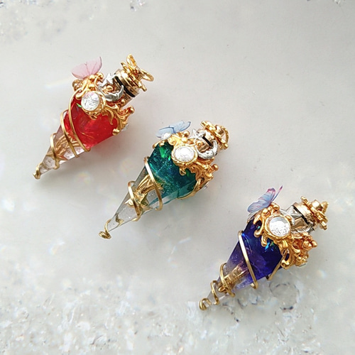 魔力（電池）で光る! 流星石ネックレス 封印ver ゴールド 上級魔法