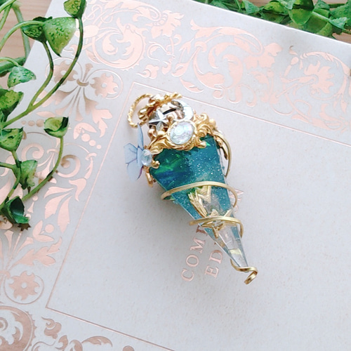 魔力（電池）で光る! 流星石ネックレス 封印ver ゴールド 上級魔法