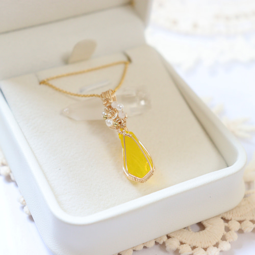 アンダラクリスタルのワイヤージュエリーネックレス✧イエロー