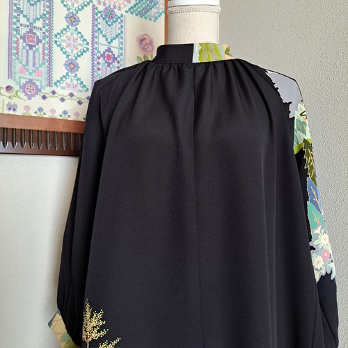 ☆ 着物リメイク/黒留袖/ラグランスリーブ/ハイネックワンピ―ス/一点物