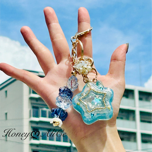 新作✨カスタムジャラジャラキーホルダー天然石入り、ブルー その他