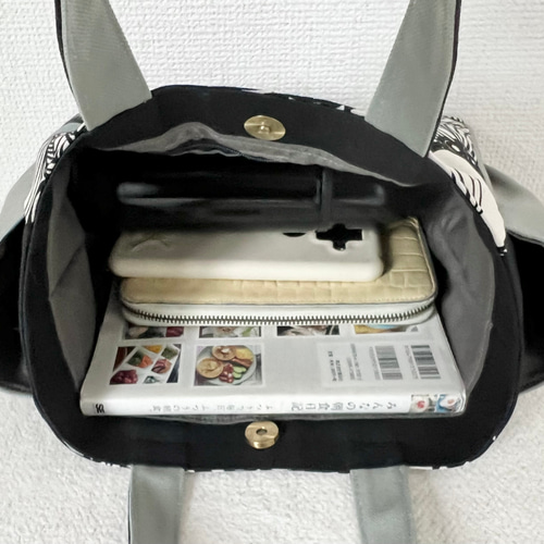 Sサイズ】グレー＆黒 花柄 8号倉敷帆布使用 手提げバッグ 小さめ