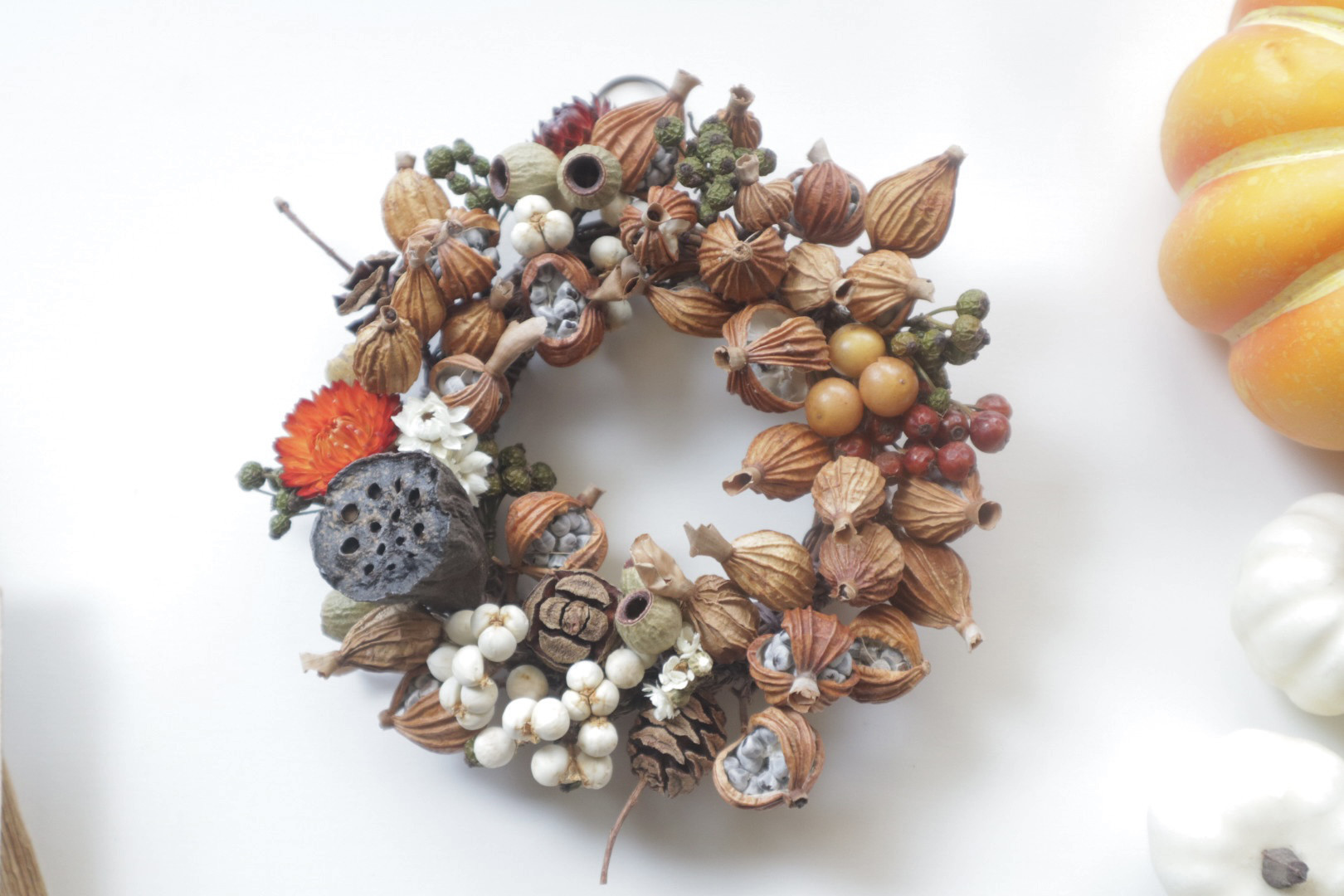 NO143 たっぷり木の実とプリザのHalloween リース⸜❤︎⸝‍ NO143 たっぷり木の実とプリザのHalloween リース⸜❤︎⸝‍