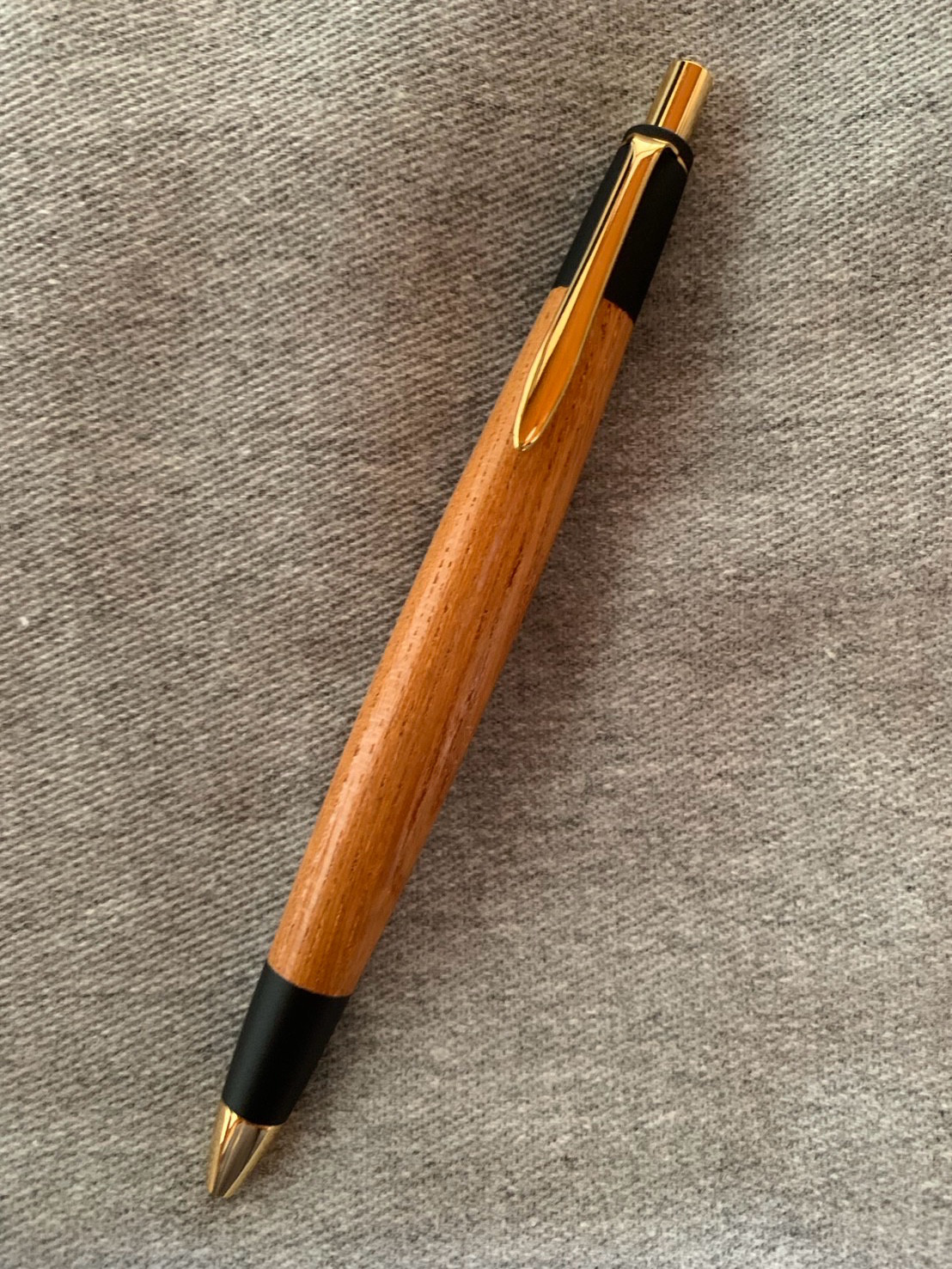 キツツキ工房　紅欅　シャープペンシル　木軸 キツツキ工房 紅欅 シャープペンシル 木軸 - メルカリ