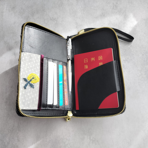 ✨タグ付き✨ミナペルホネン　タンバリン　カドルパース　シルク素材　コインケース hanakaze cuddle purse - minä perhonen
