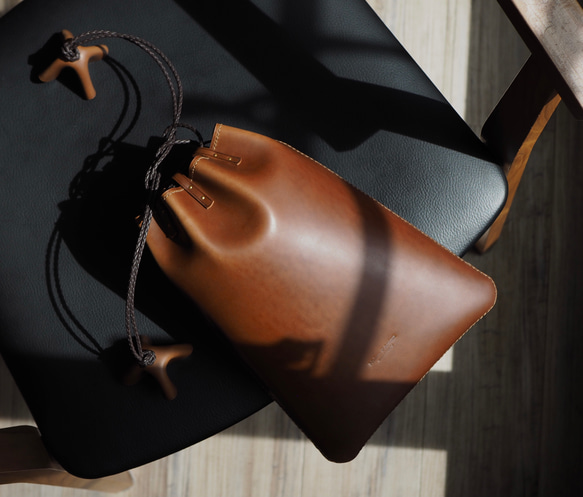 【Rité】Yuft Cordovan/巾着/オーダー参考品 巾着バッグ Maison d' Artisan 通販 18186619 ...