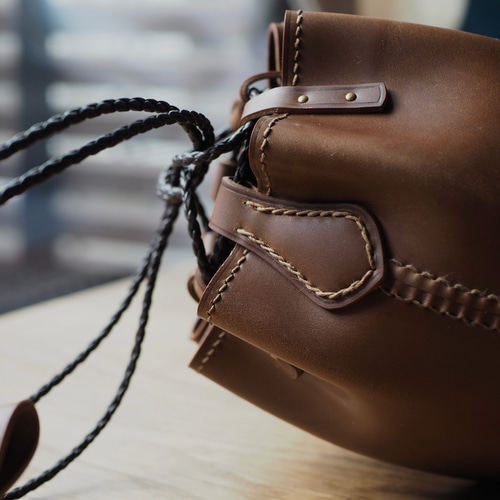 ハンドメイド　オーダー　バッグ　巾着 Rité】Yuft Cordovan/巾着/オーダー参考品 巾着バッグ Maison d