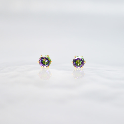 ミスティックトパーズのシンプルな一粒スタッドピアス】緑 紫/4mm