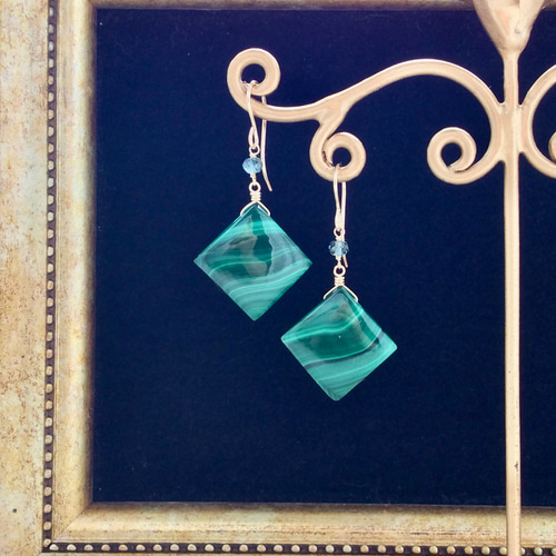 14kgf マラカイトとサファイアのピアス ピアス（フック・チェーン） き