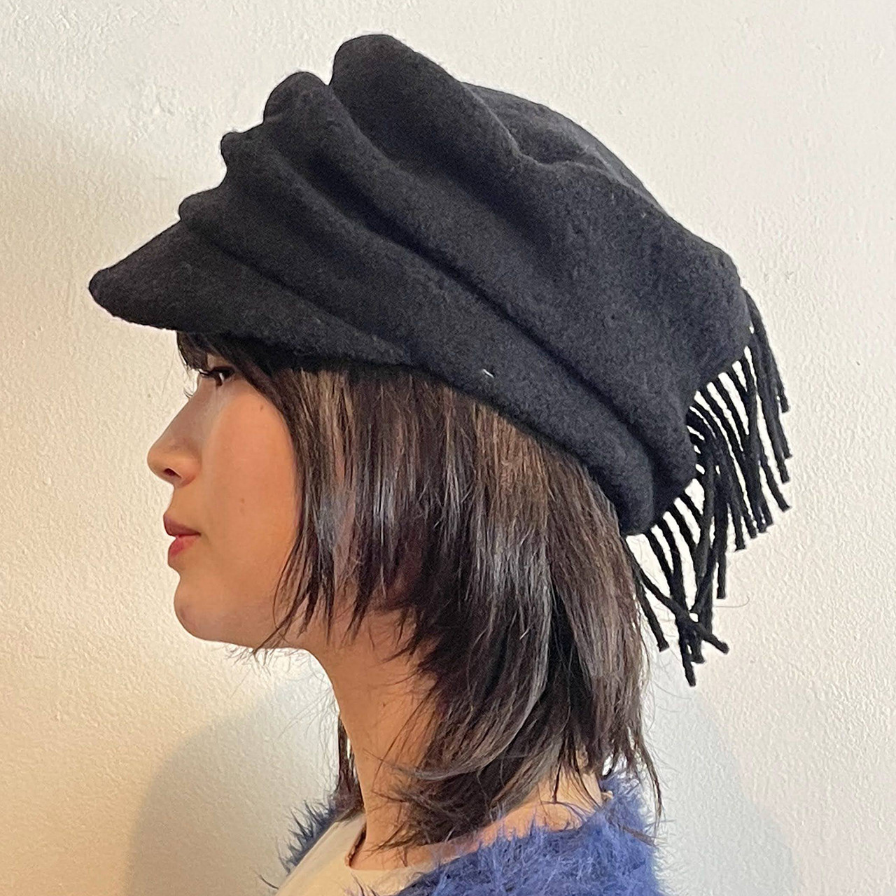 フリンジ付きくしゅくしゅキャップ<BK>
