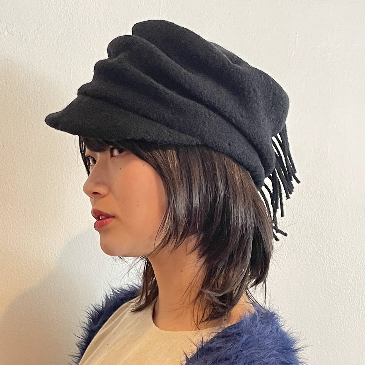 フリンジ付きくしゅくしゅキャップ<BK>