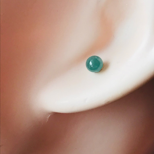 P200-001] ジェイド JADE ヒスイ 本翡翠 ピアス 天然石 グアテマラ産 