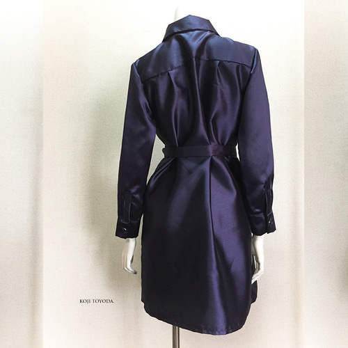 1点もの・デザイン画付き】ネイビーシャンタン風光沢シャツ型  