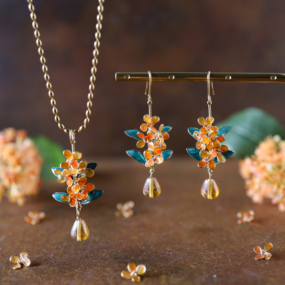 【Creema限定　秋の福袋】金木犀と葉っぱのピアス／イヤリング＆ネックレスのセット 1枚目の画像