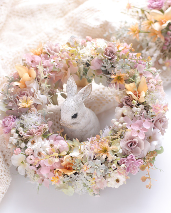 ニュアンスカラーのローズリース　アーティフィシャルフラワー フラワーリース　ギフト　プレゼント　結婚祝い　くすみピンク 4枚目の画像