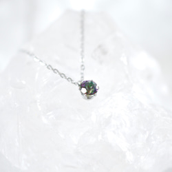 【ミスティックトパーズのシンプルな一粒ネックレス】5mm / 緑 紫 / 天然石 / サージカルステンレス 5枚目の画像