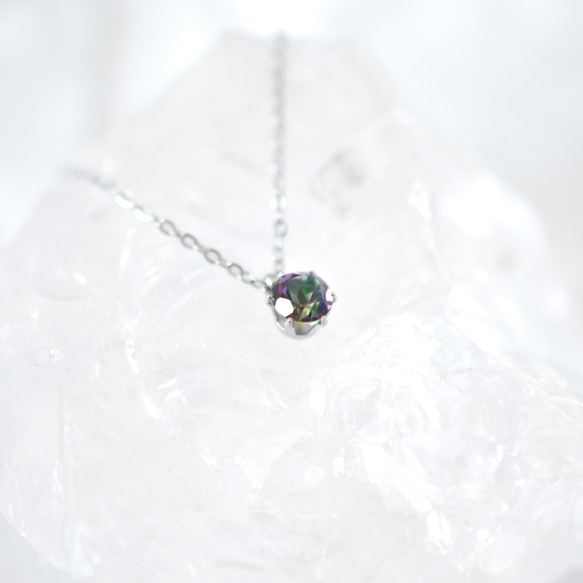 【ミスティックトパーズのシンプルな一粒ネックレス】5mm / 緑 紫 / 天然石 / サージカルステンレス 5枚目の画像
