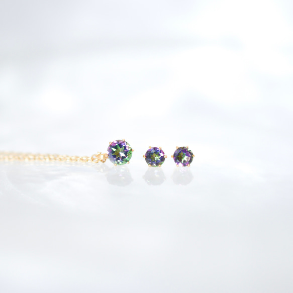 【ミスティックトパーズのシンプルな一粒ネックレス】5mm / 緑 紫 / 天然石 / サージカルステンレス 8枚目の画像
