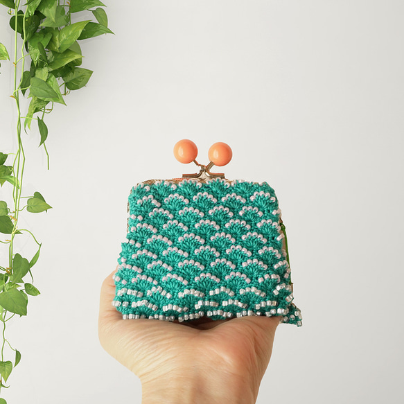 がま口 ハンドメイド ビーズ【白 水色】